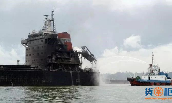 散货船“EVER JUDGER”在印尼巴厘巴板湾被引燃-货掌柜www.huozhanggui.net