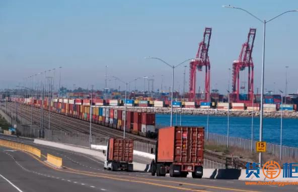 北美卡车司机、港口工人罢工，冲突升温已蔓延到洛杉矶港口，高运价拥堵持续至......
