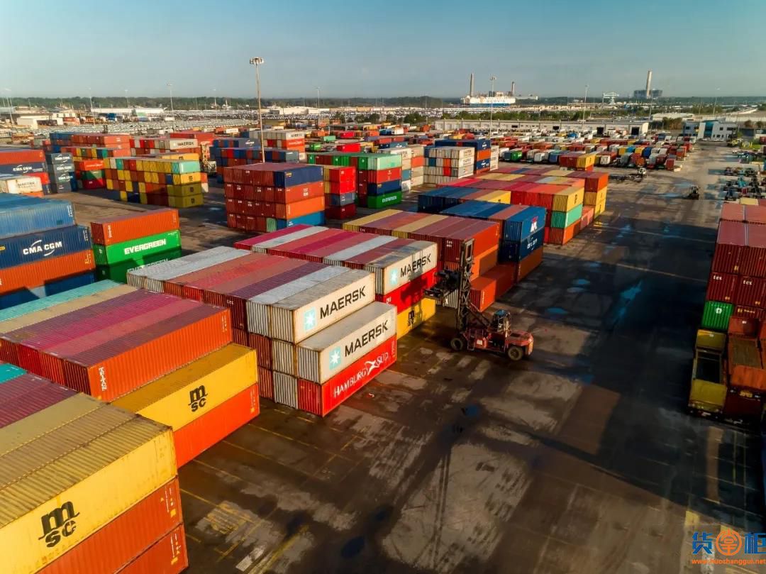 为腾出港口堆场空间，吉大港拍卖7045个集装箱货物