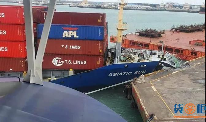 突发！一服务于亚洲内部航线的集装箱船靠港时直撞上码头，船期或将延误